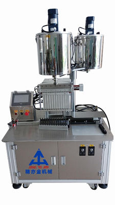 Macchina automatica di riempimento con lucido per labbra