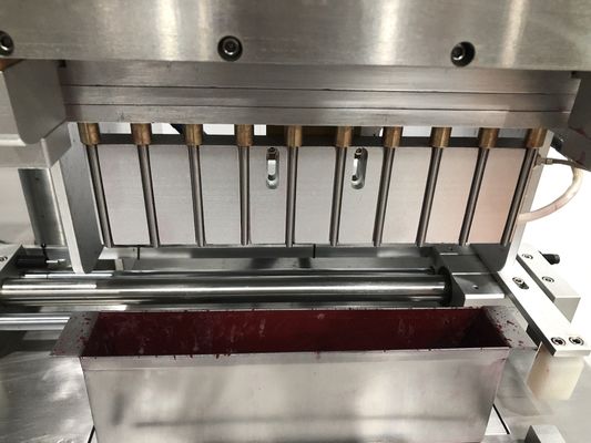 SUS304 Macchina di riempimento con matita per sopracciglia 12 fori Doppio barile Macchina automatica di riempimento con rossetto