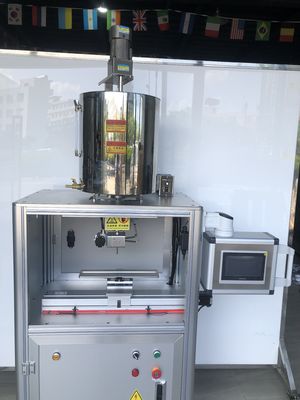 Linea di produzione di rossetti completamente automatica con testa singola, doppia canna, macchina di riempimento di rossetti ad alta velocità