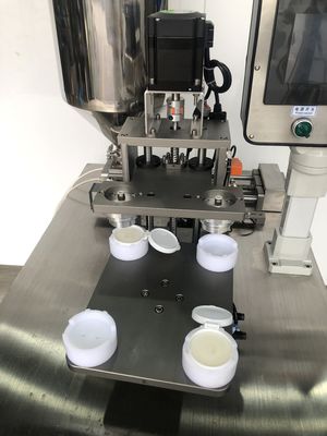 Colore singolo/Doppia colorazione/Tre colori Air Cushion BB cream Filling Machine SUS304 1020Pcs/h