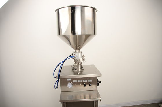 Air Cushion BB Frost Filling Machine 30-50 Bottiglie/Min Makeup Base Filling Machine Materiale in acciaio inox