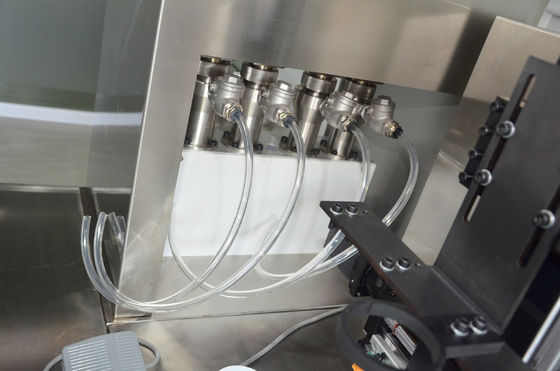 Macchina di riempimento di crema di isolamento a sfere granulari a quattro colori