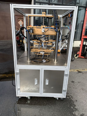 Macchina automatica per smaltire le muffe in alluminio con 12 fori